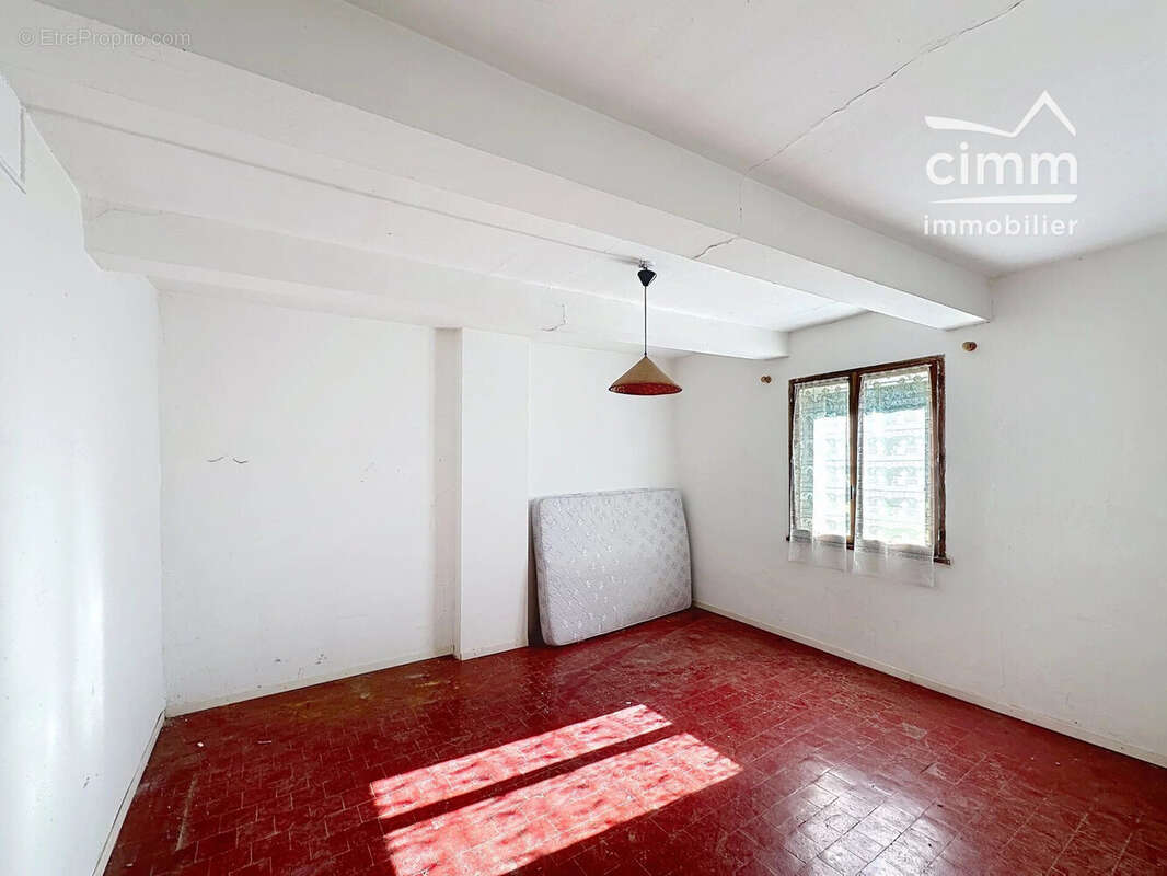 Maison 180 m² à Le Thor  - photo 6
