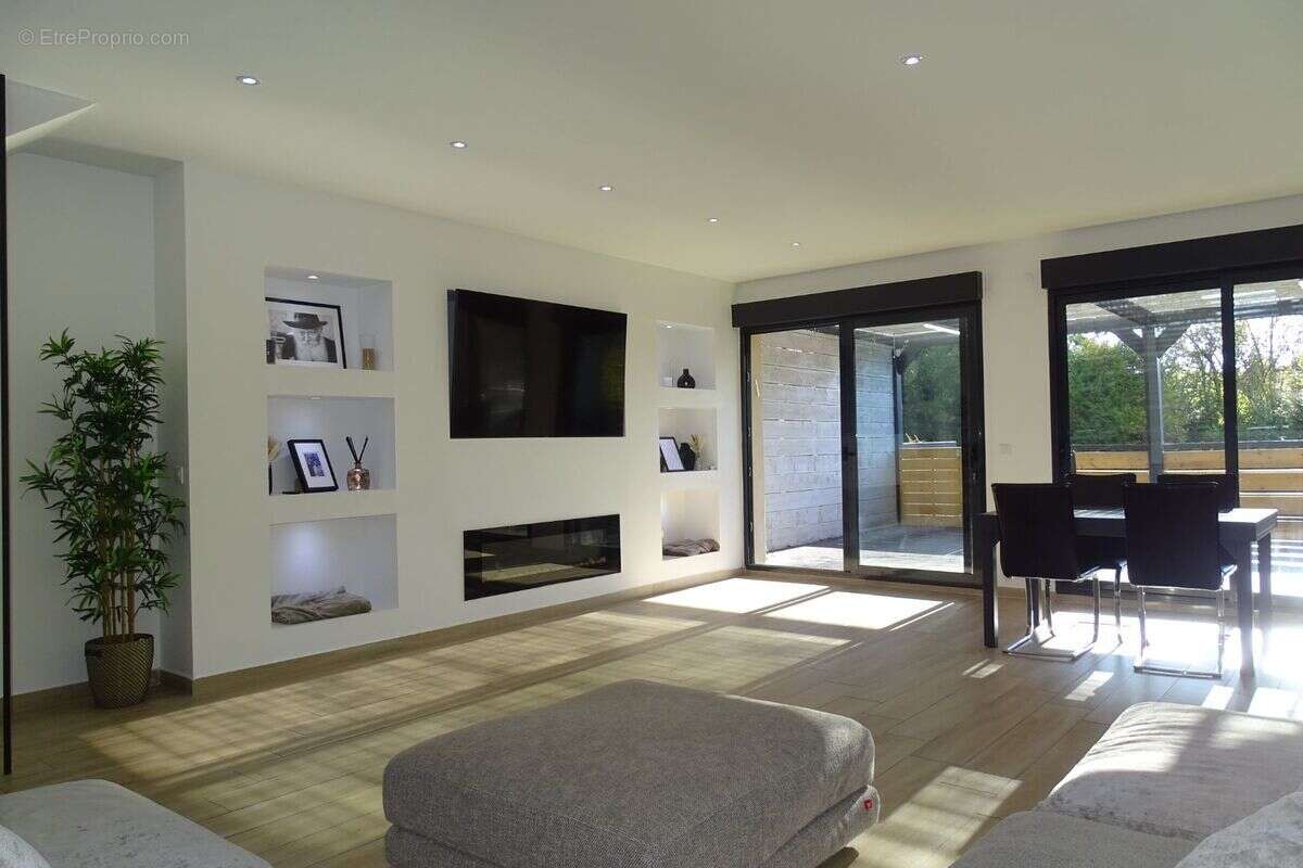 Maison à BONNEUIL-SUR-MARNE