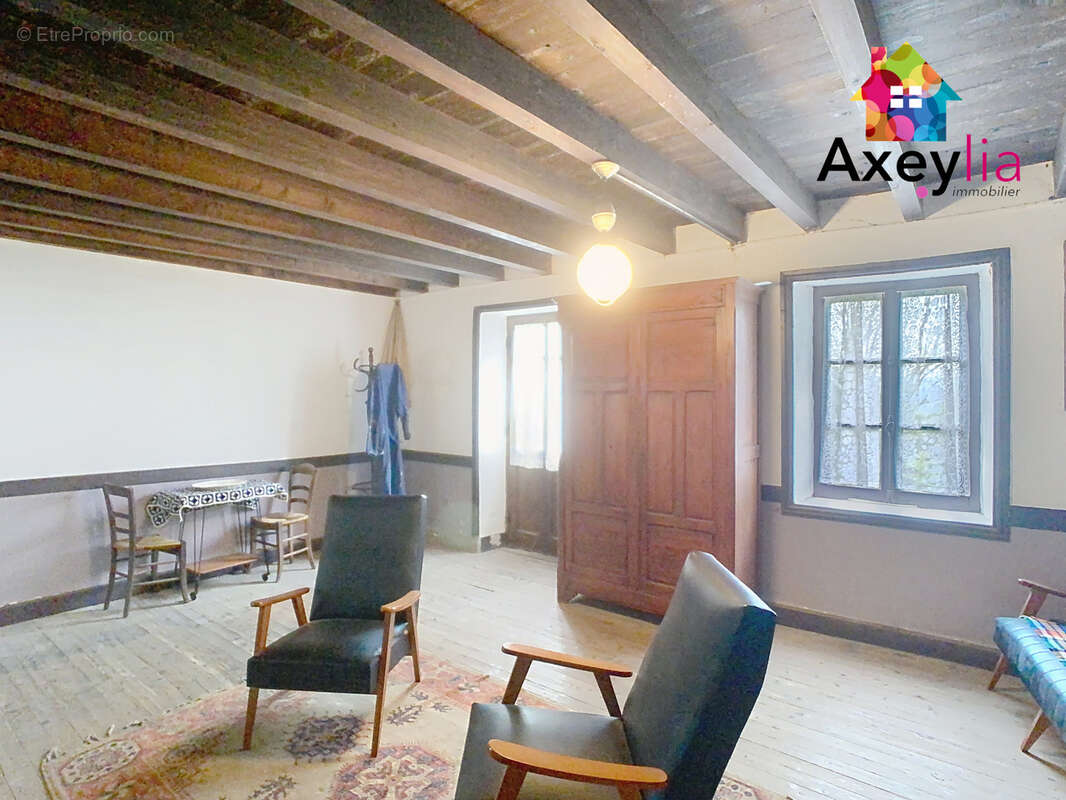 A vendre- saint-nicolas-des-biefs- maison en pierres sur terrain de 2117 m2 - photo 11