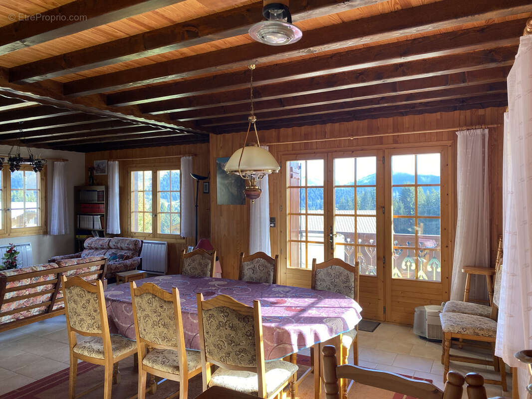 Maison à TANINGES