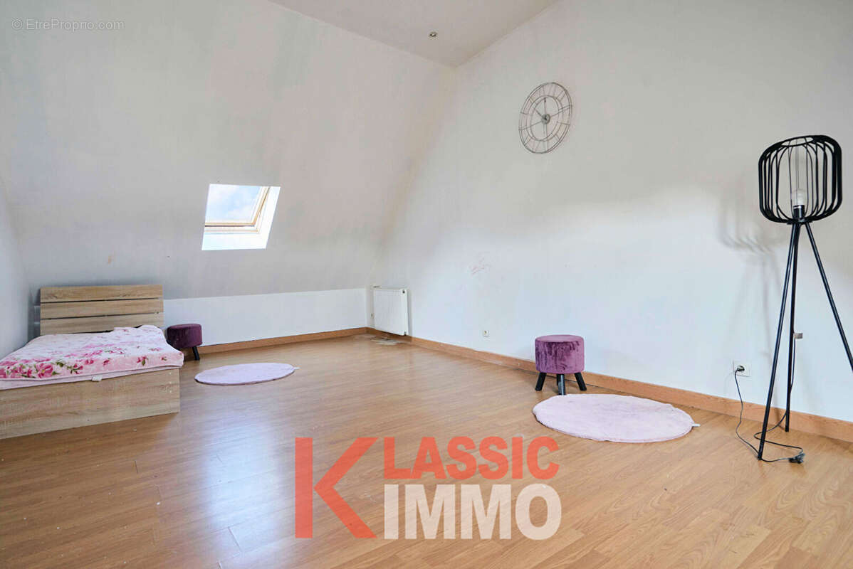 Maison de 191 m² avec Jardin et 6 Chambres - photo 12