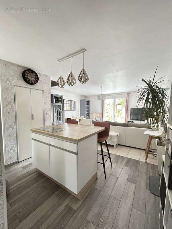 Maison à PONTAULT-COMBAULT