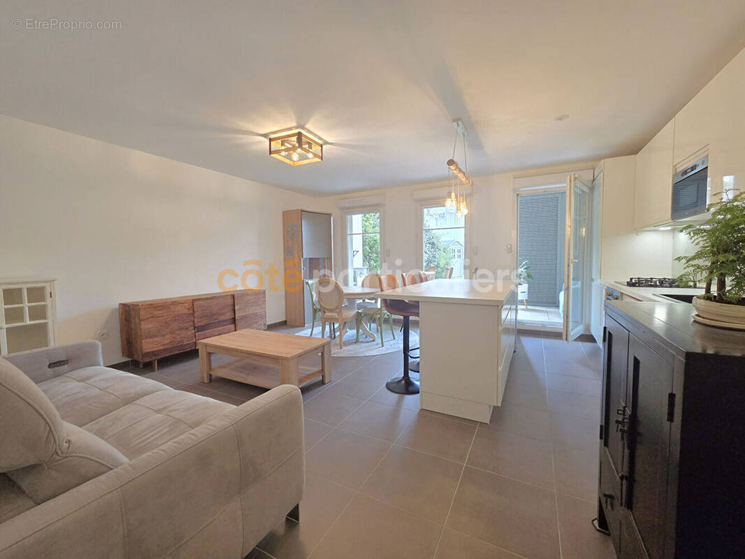 Appartement à MAREIL-MARLY