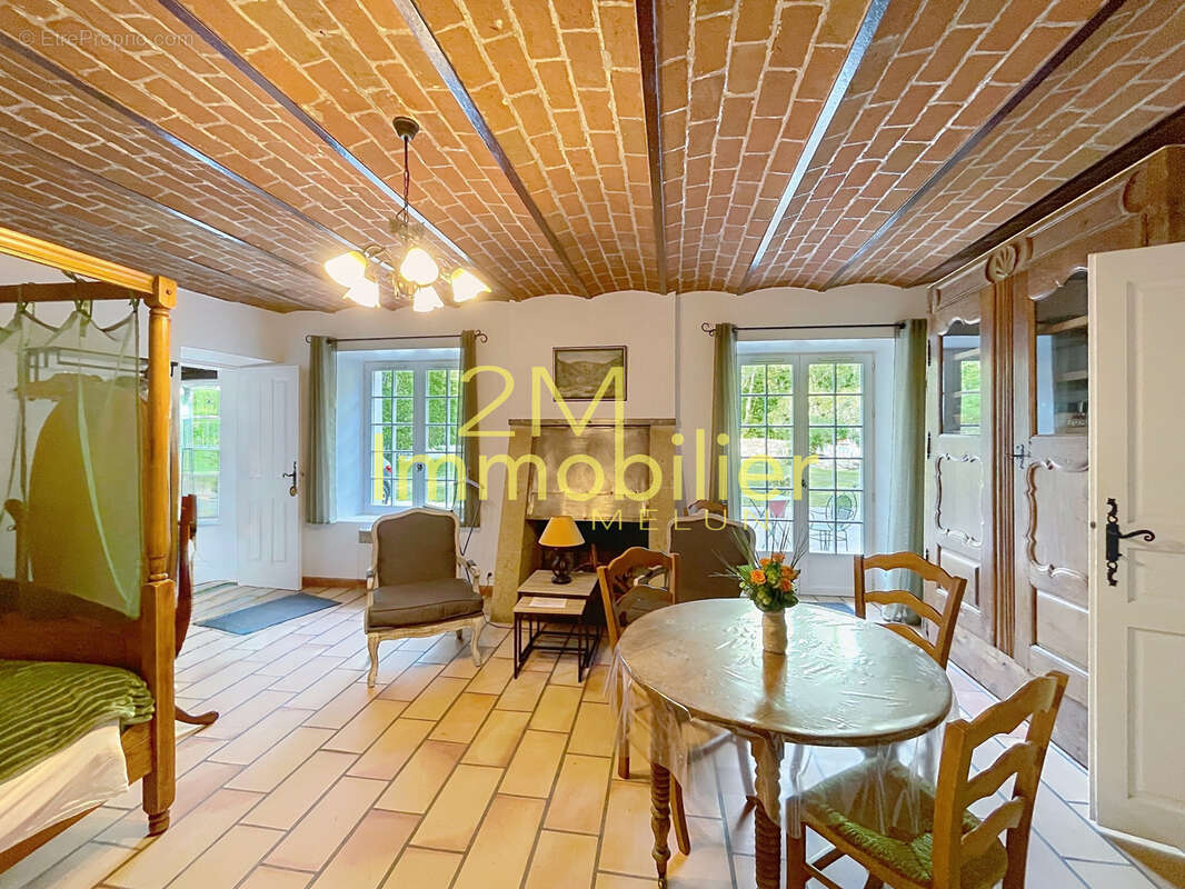 Maison à RUBELLES