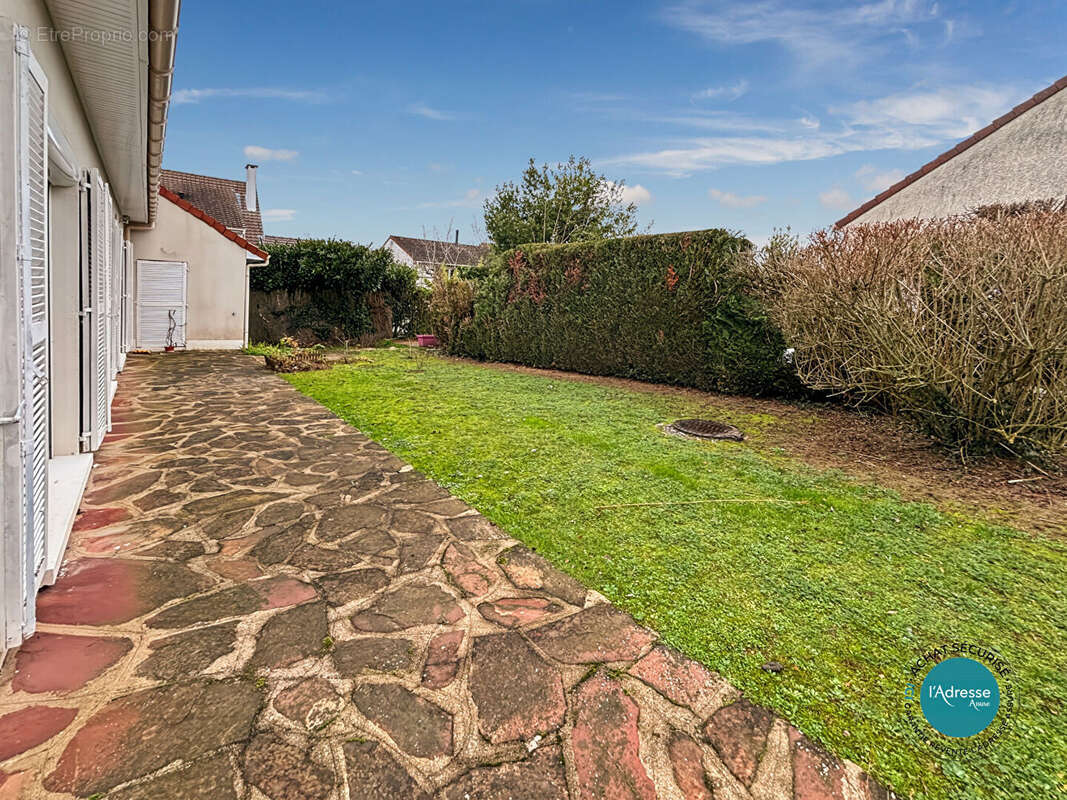 Maison à SAINTRY-SUR-SEINE