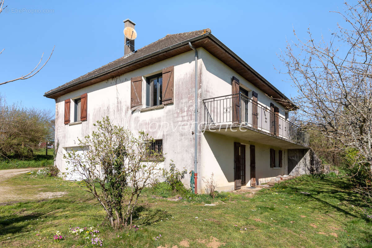 Maison à MAGNAC-BOURG