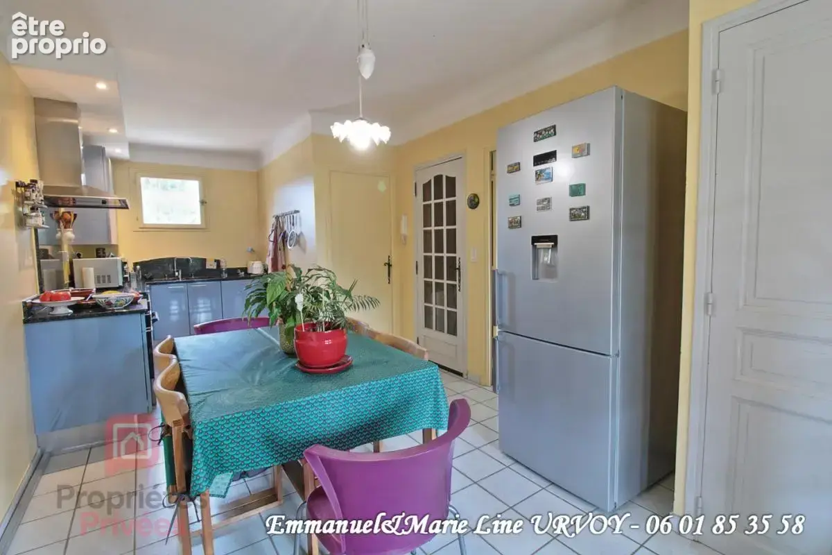 A VENDRE - Barbentane. Quartier résidentiel, maison 3 chambres, garage, piscine - photo 6