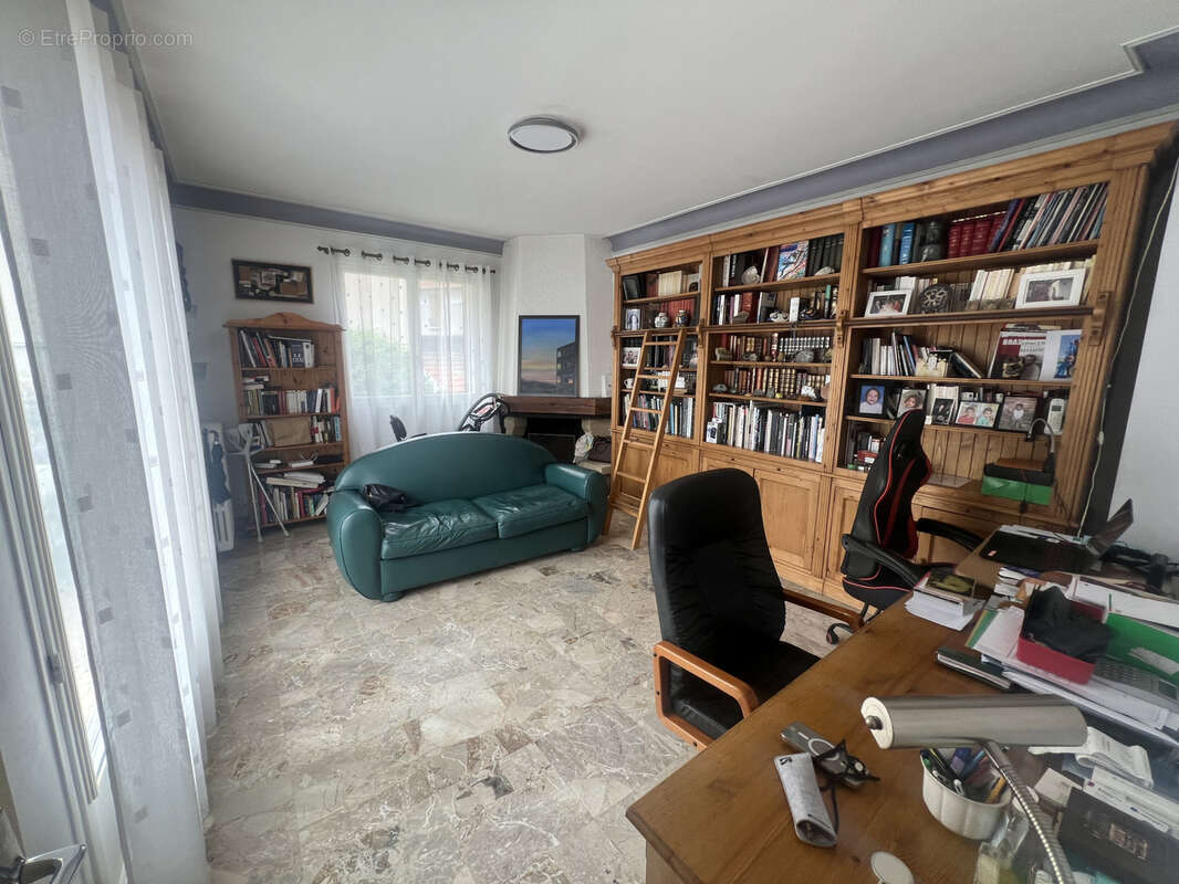Maison à HOUILLES