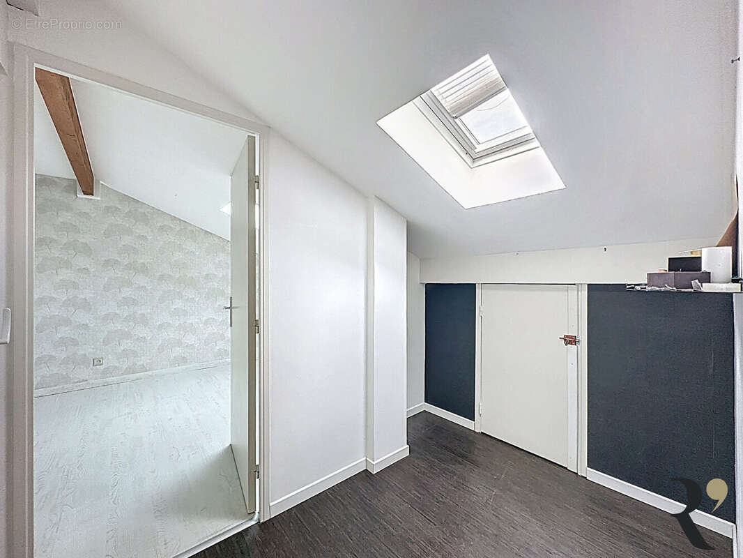 Appartement Duplex T4, 85m² dernier étage, Guilheméry - photo 11
