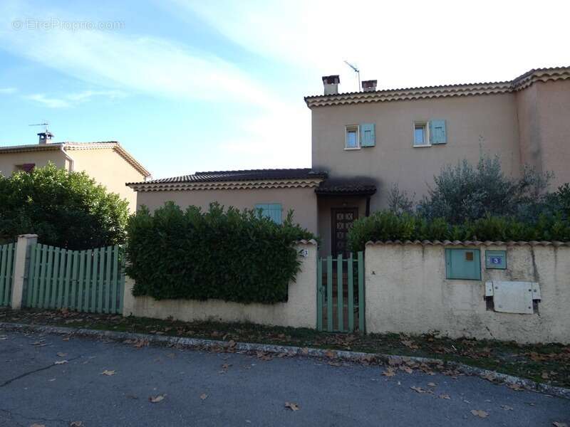 Maison à SAINT-HIPPOLYTE-DU-FORT