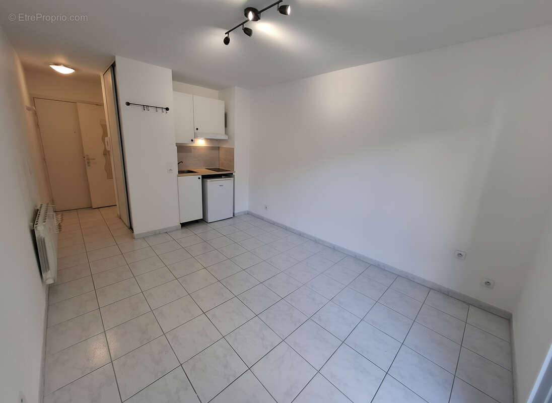 Appartement à MARSEILLE-5E