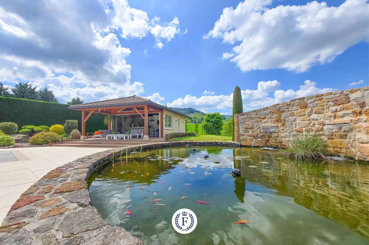 Maison à SAINT-DIDIER-SUR-BEAUJEU