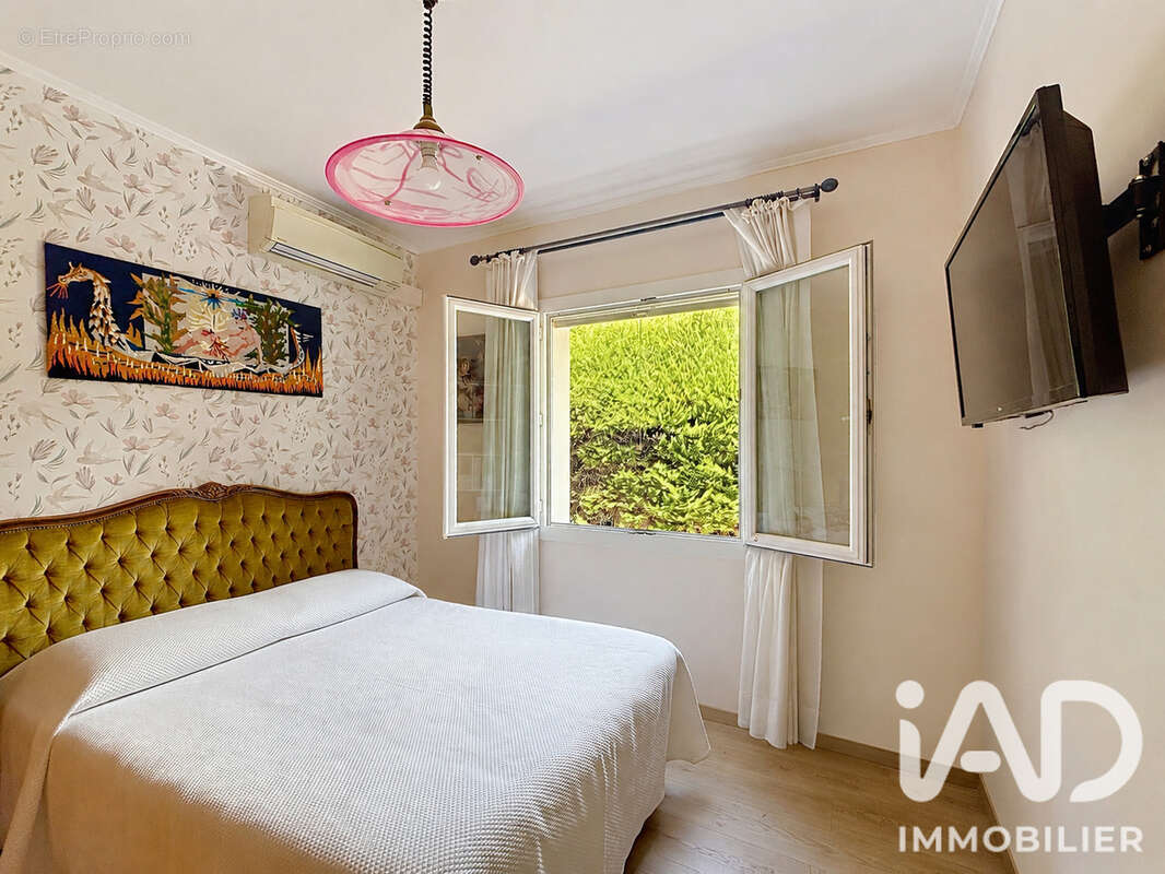 Maison 144 m² à Tourrettes  - photo 9