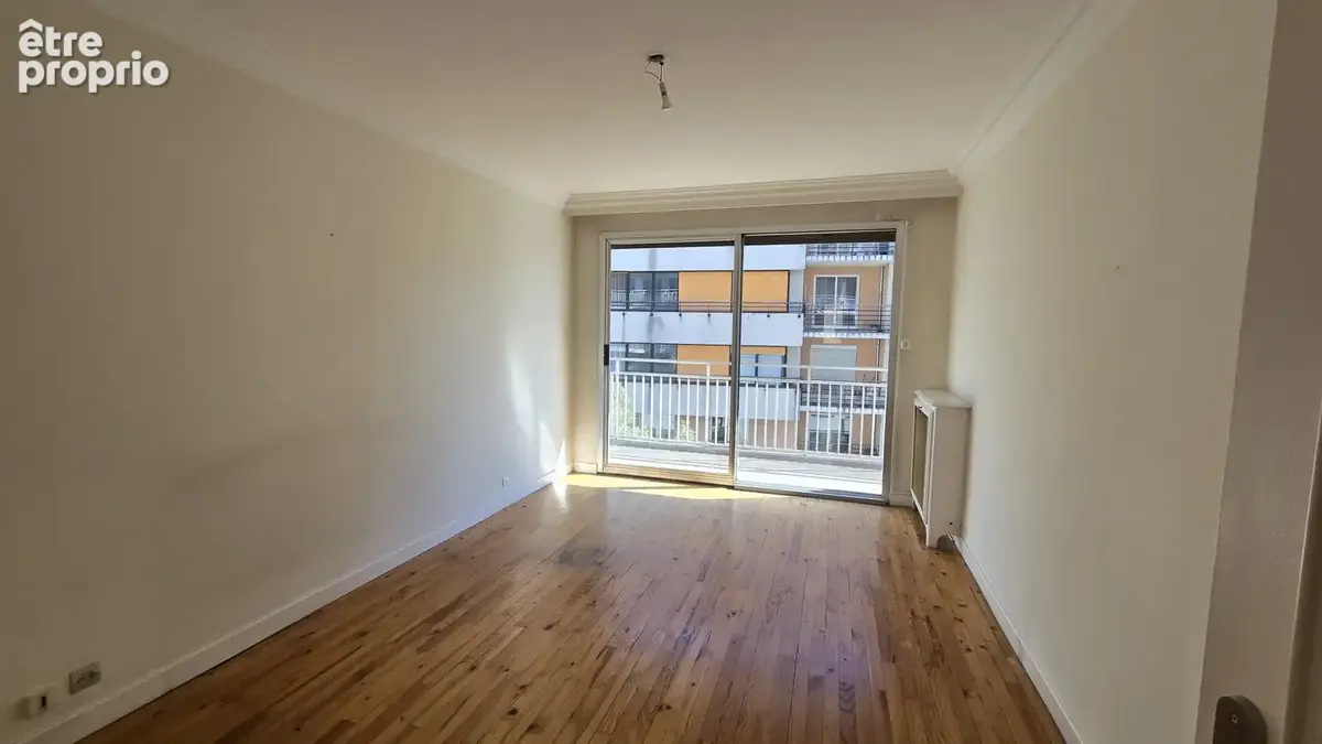 Saint-Étienne — 8 avenue du Général Leclerc : lumineux 4 pièces de 106 m2 avec grand balcon, dans une copropri - photo 12