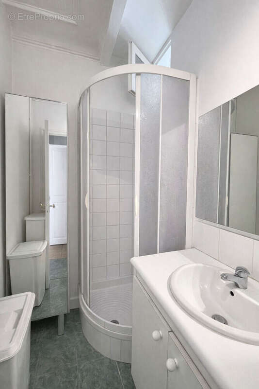 Appartement à PARIS-5E