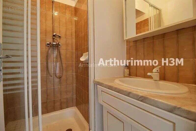 Appartement à PARIS-19E