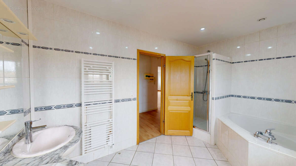 Appartement à MACHEREN