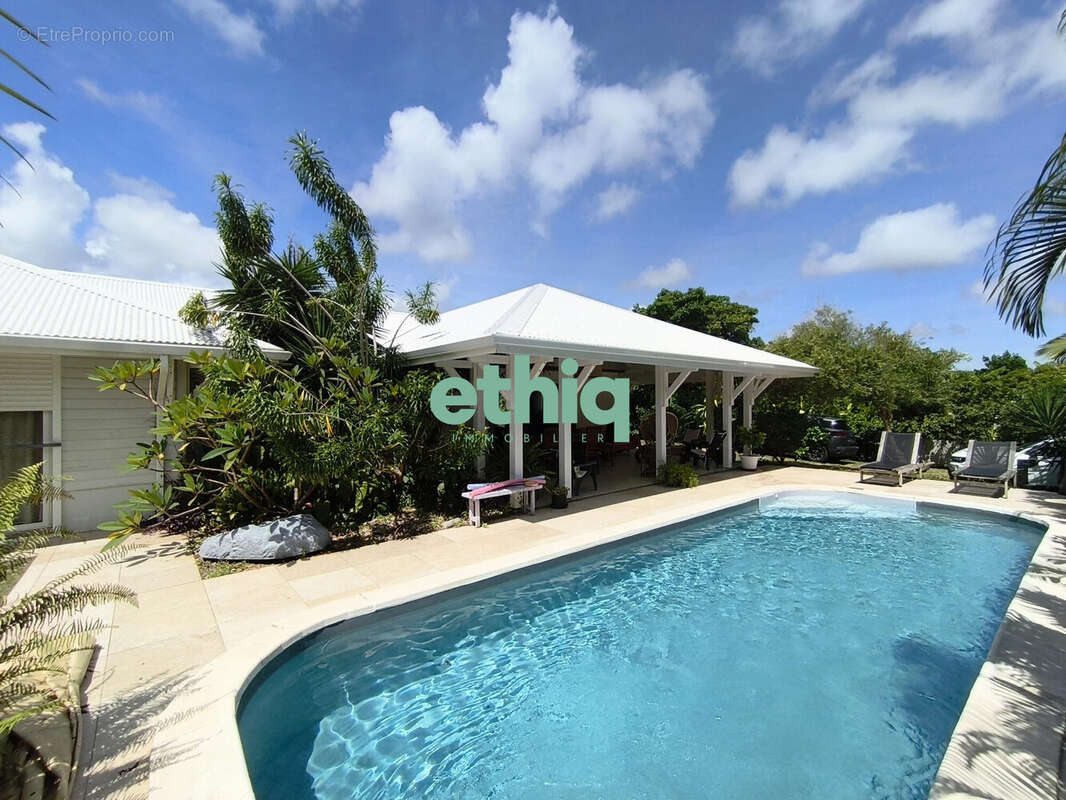 Maison à SAINT-FRANCOIS