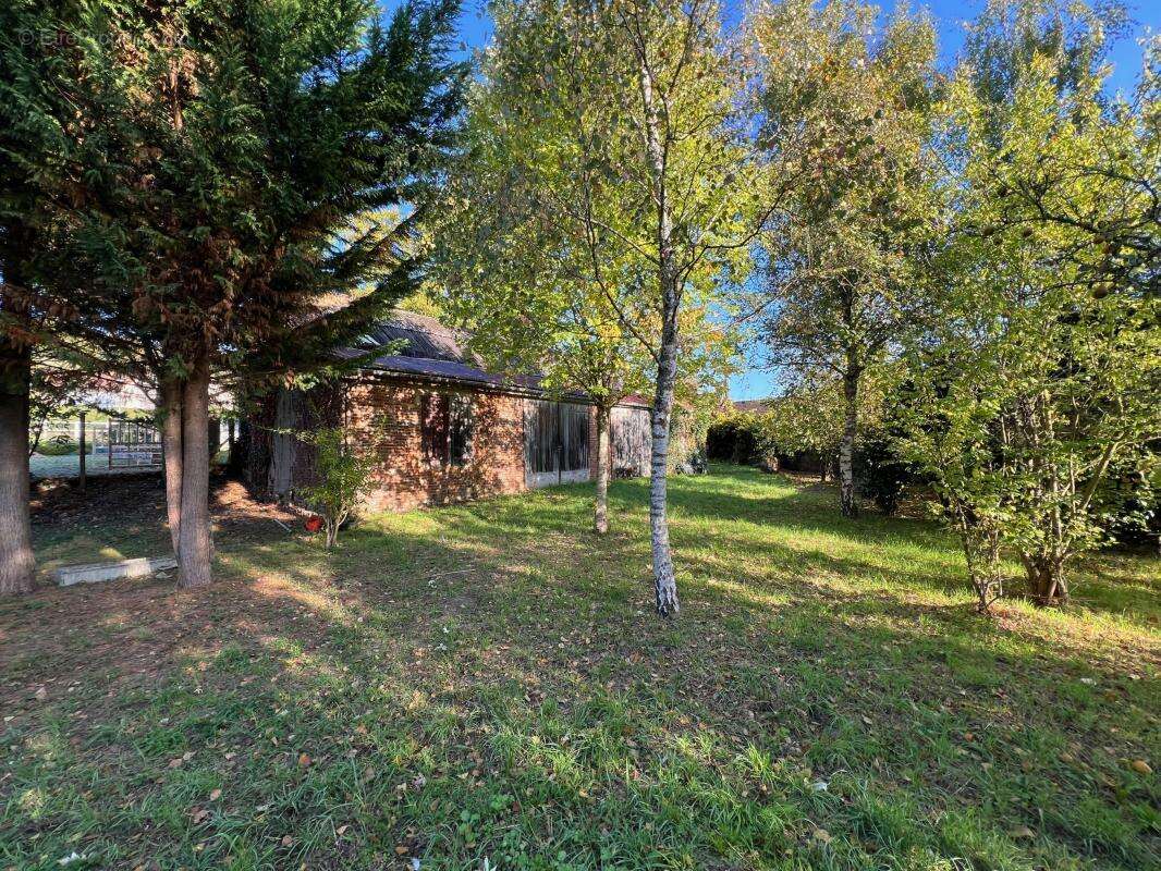 Terrain à LONGNY-AU-PERCHE