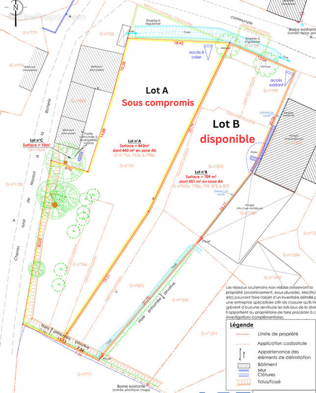 Terrain à SAINT-HILAIRE-DE-CHALEONS