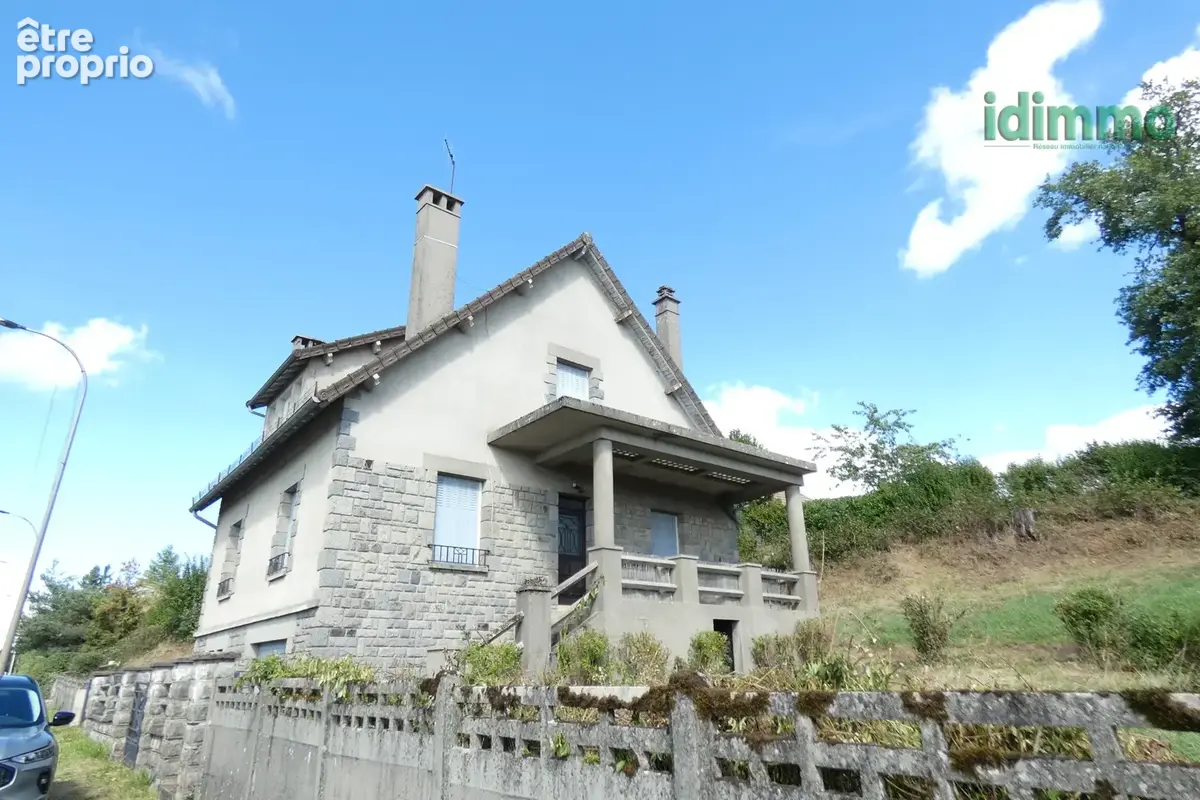 Maison à AURILLAC