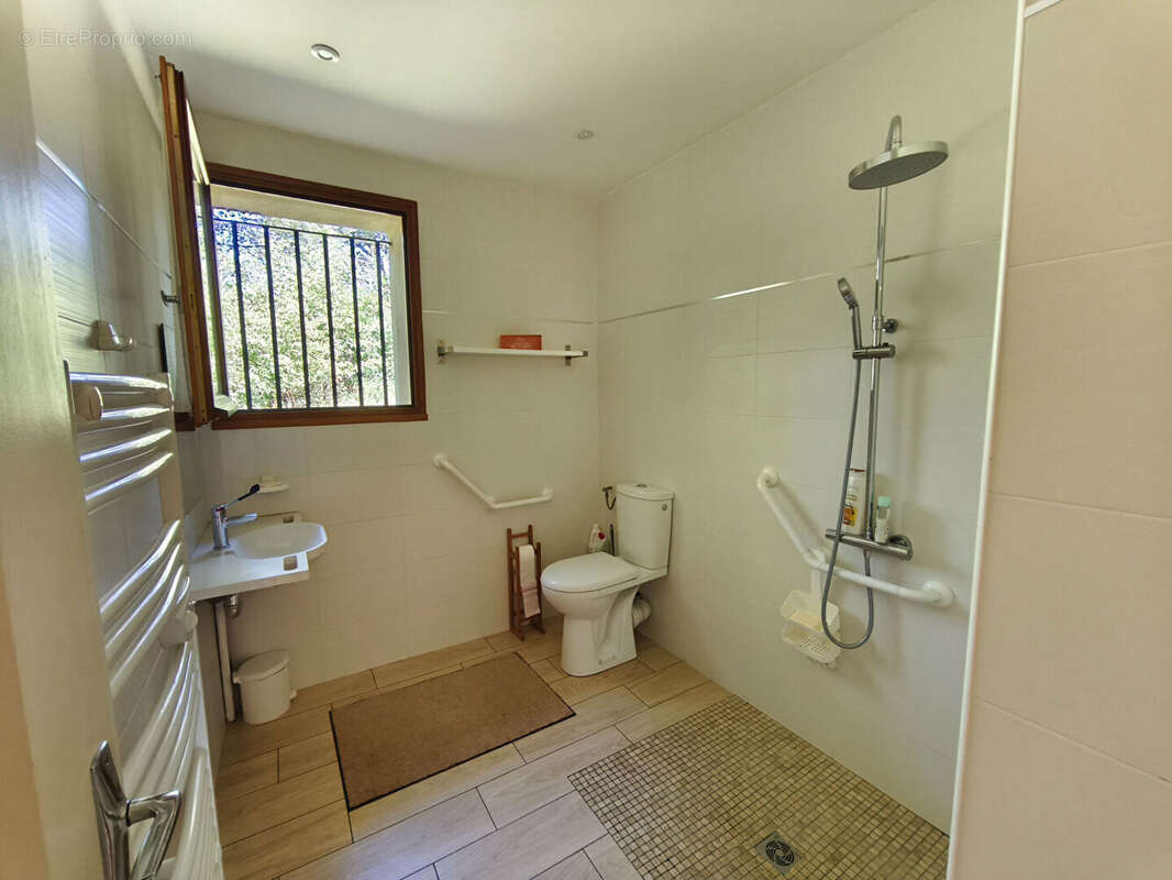 Maison à SAINT-JEAN-DE-VERGES