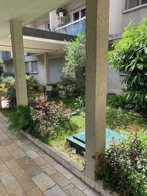 Appartement à PARIS-19E