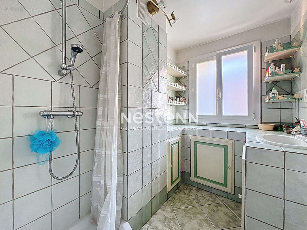 Appartement à VALLAURIS