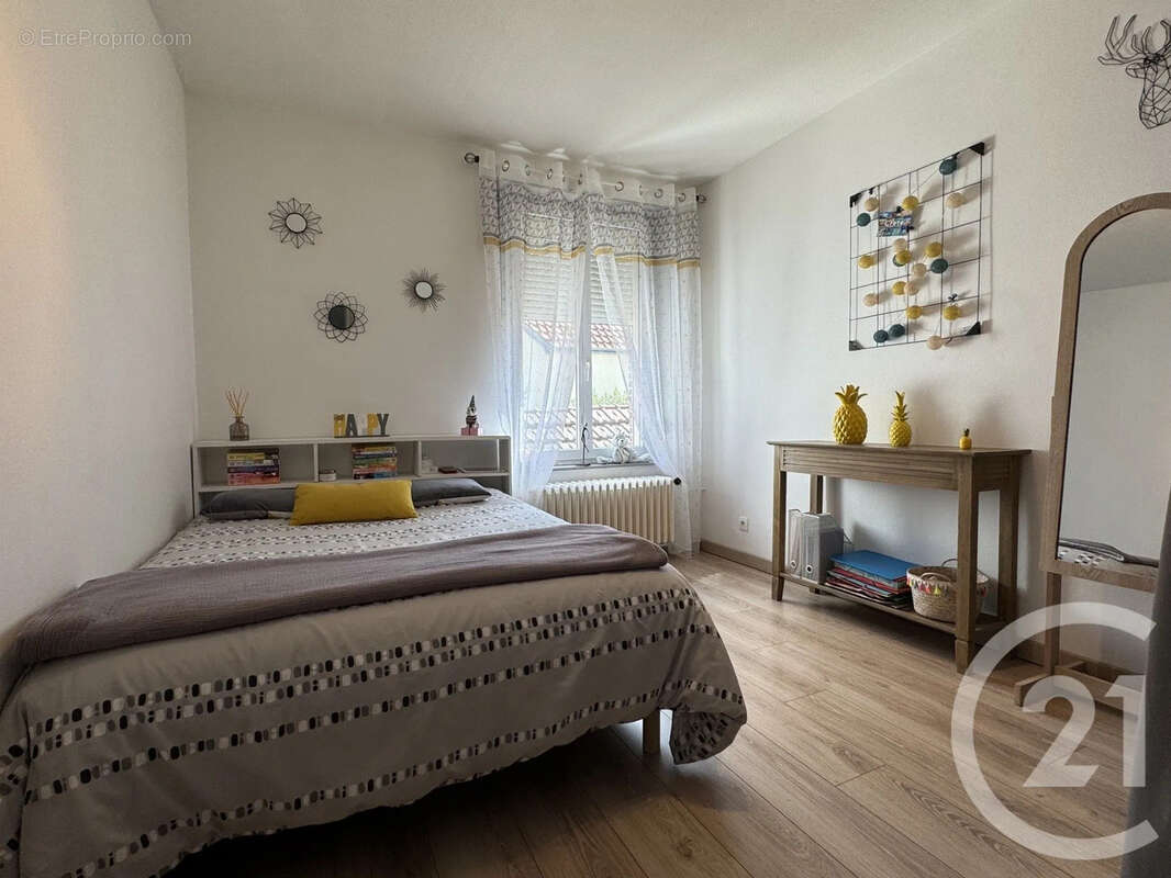 Maison 130 m² à Ezy-Sur-Eure  - photo 8