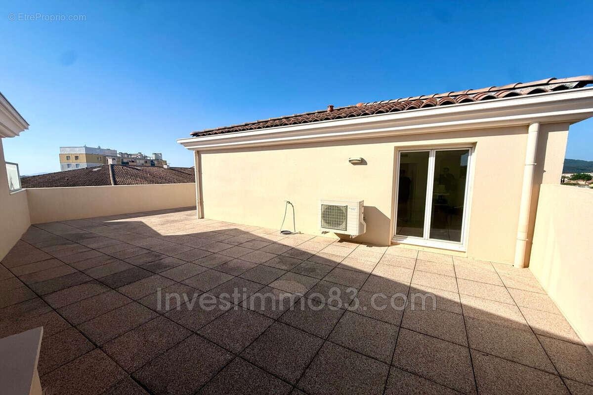 Appartement à HYERES