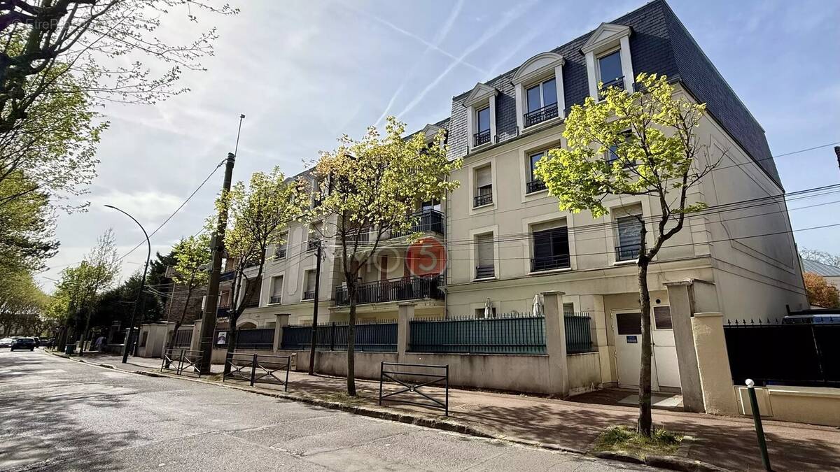 Appartement à LE RAINCY