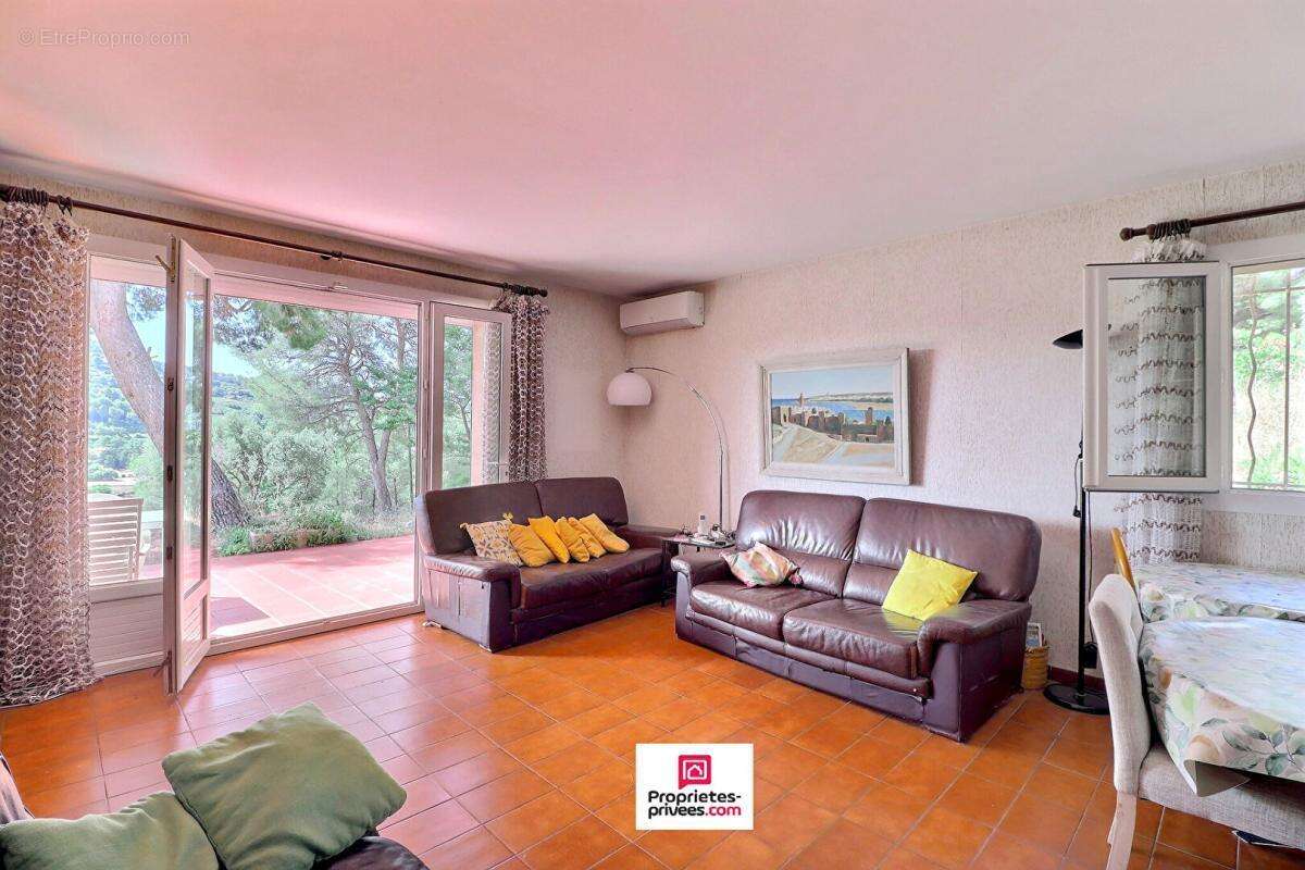 Maison à LA CADIERE-D'AZUR