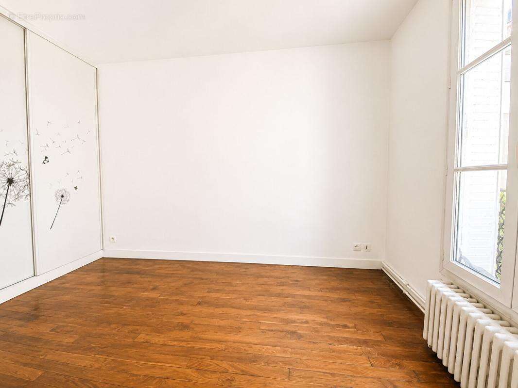 Appartement à LEVALLOIS-PERRET