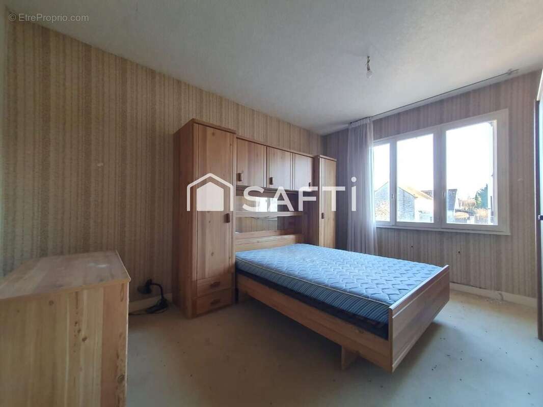 Photo 8 - Maison à MONTCOURT-FROMONVILLE