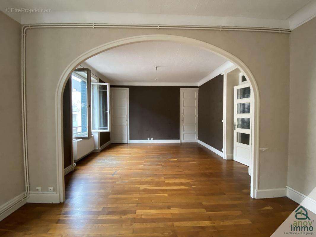 Appartement à GIVORS