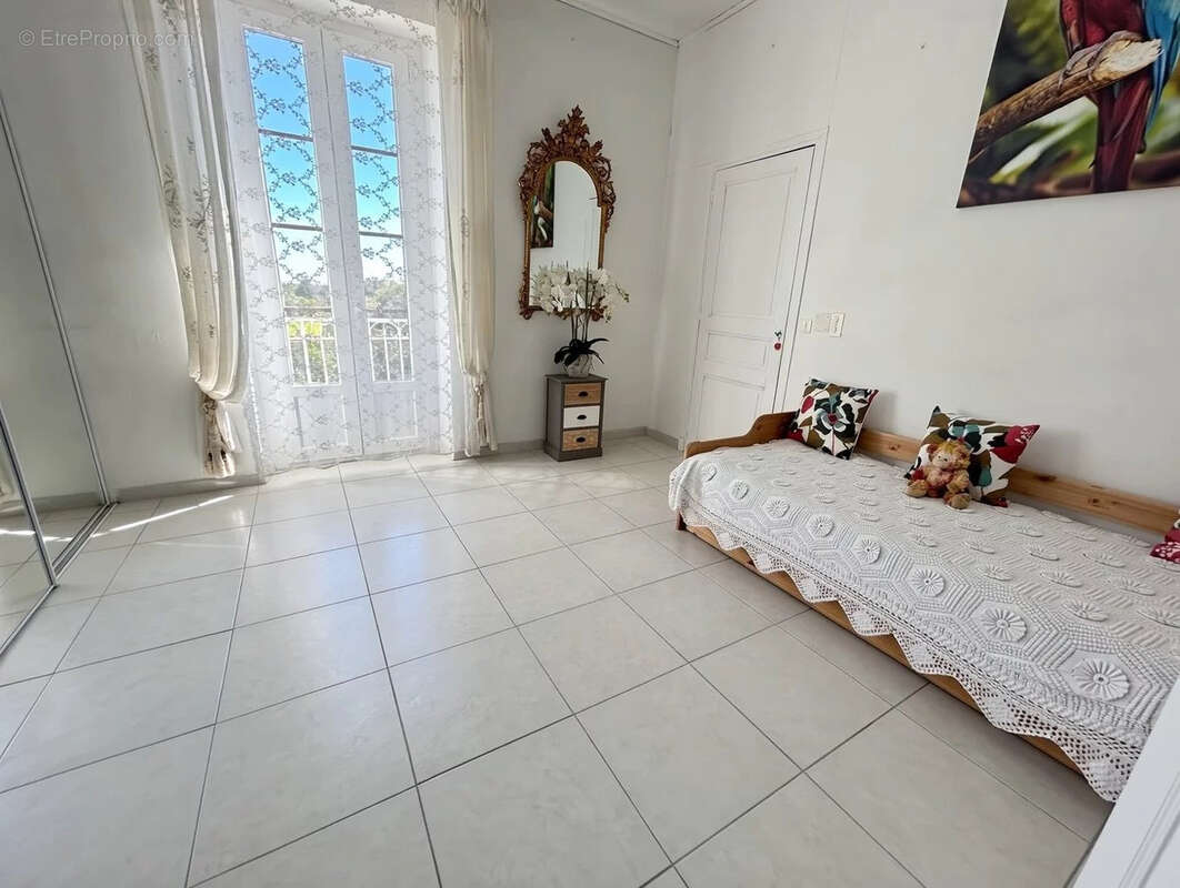 Maison à BELLEGARDE