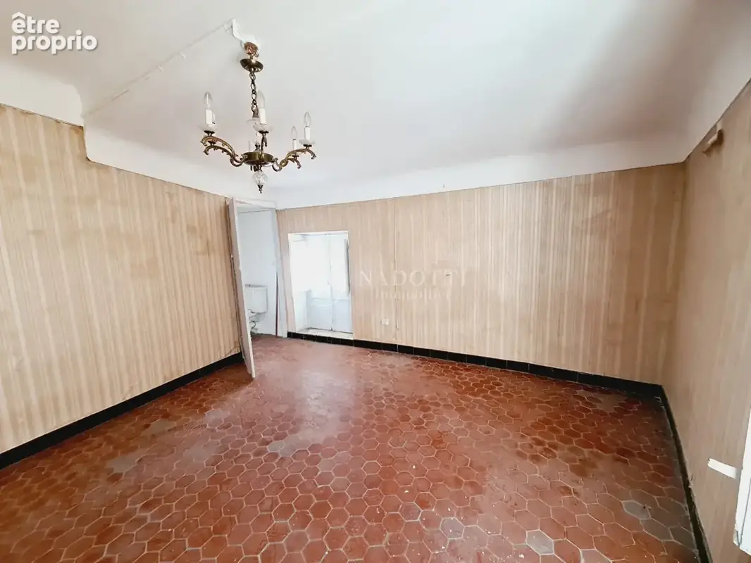 A vendre au coeur de Cadenet maison de village de 100 m² - photo 4