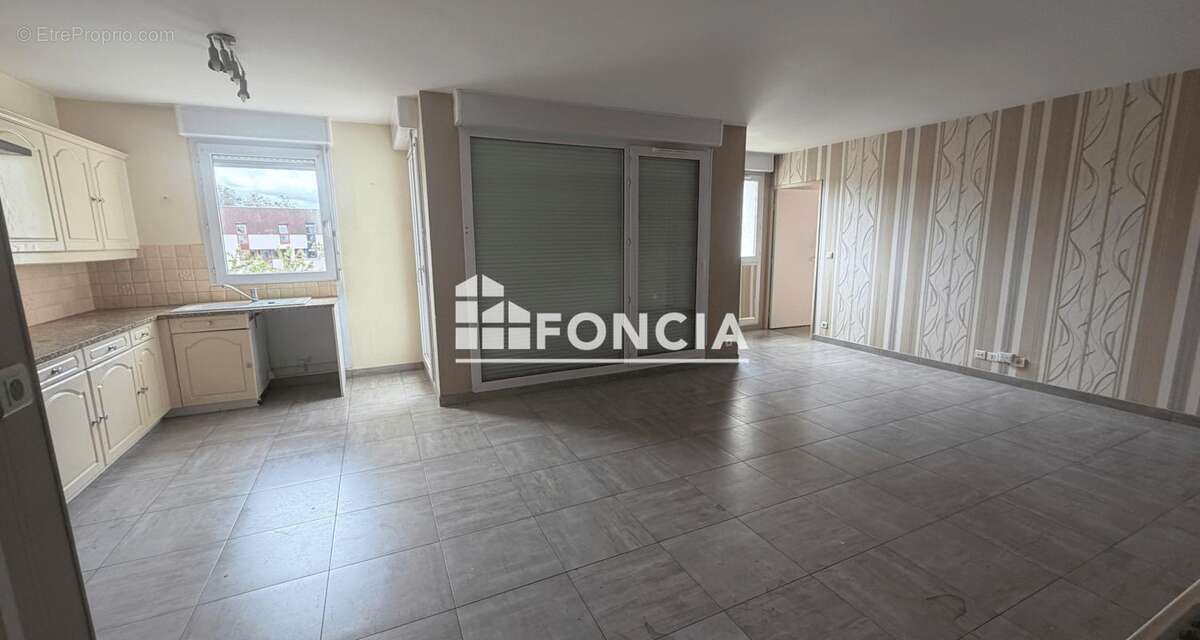 Appartement à LES ULIS