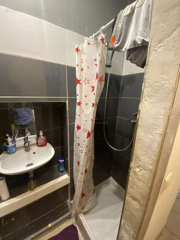 Appartement à MARSEILLE-1E