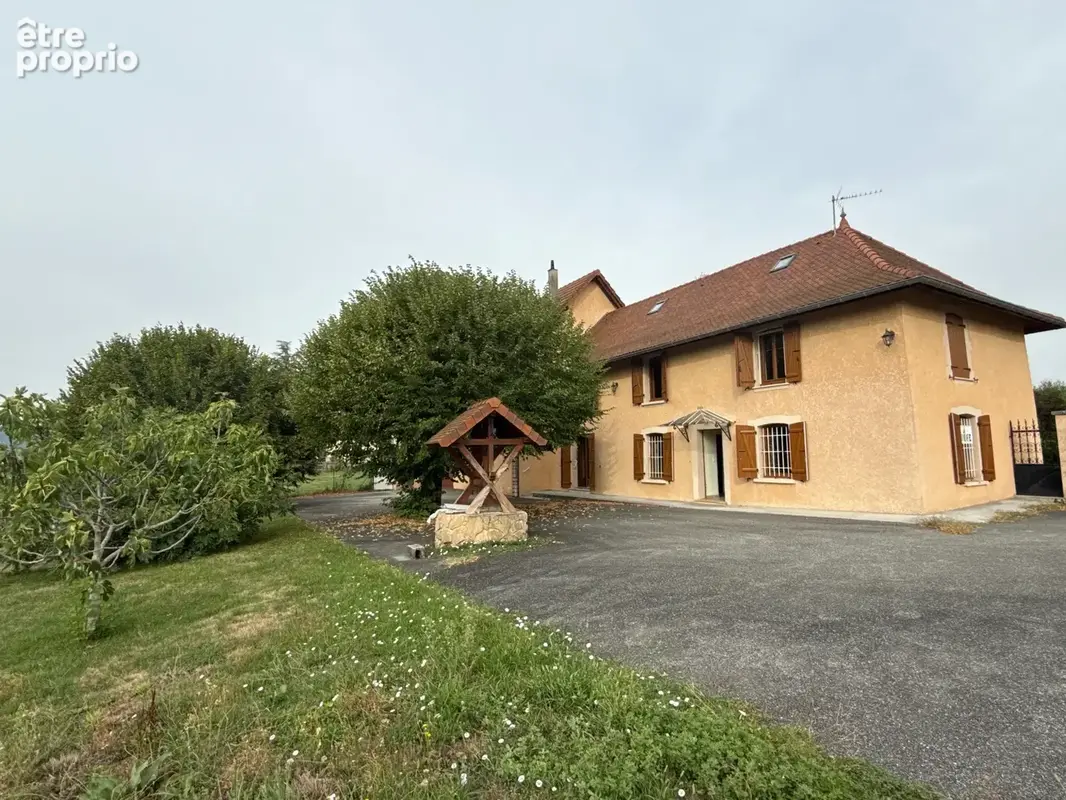 Maison à DOMESSIN