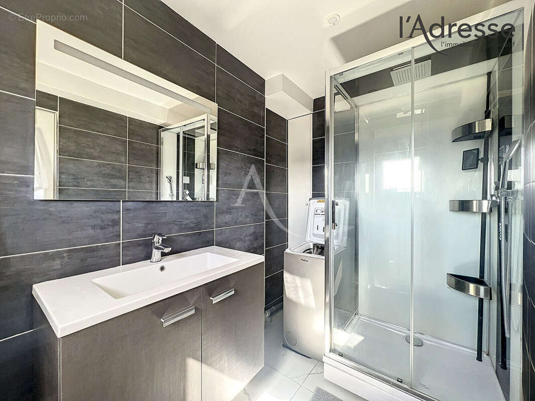 Appartement à SURESNES