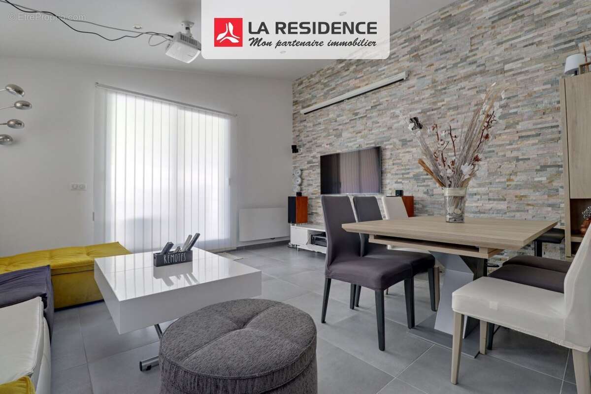 Maison 112 m² à Saint-Germain-En-Laye  - photo 2