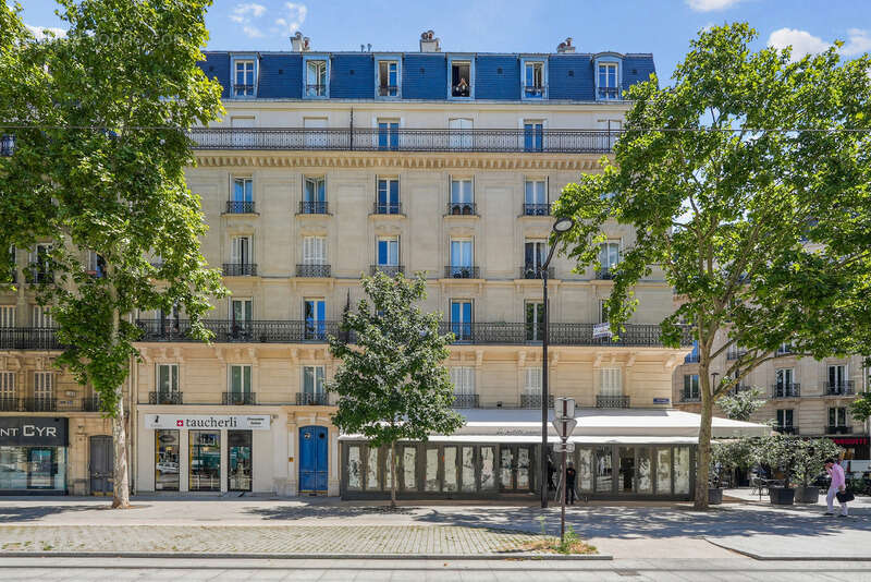 Balcon filant 15m2 ! - 3 P - 2 chbres - 73 m2 - photo 2