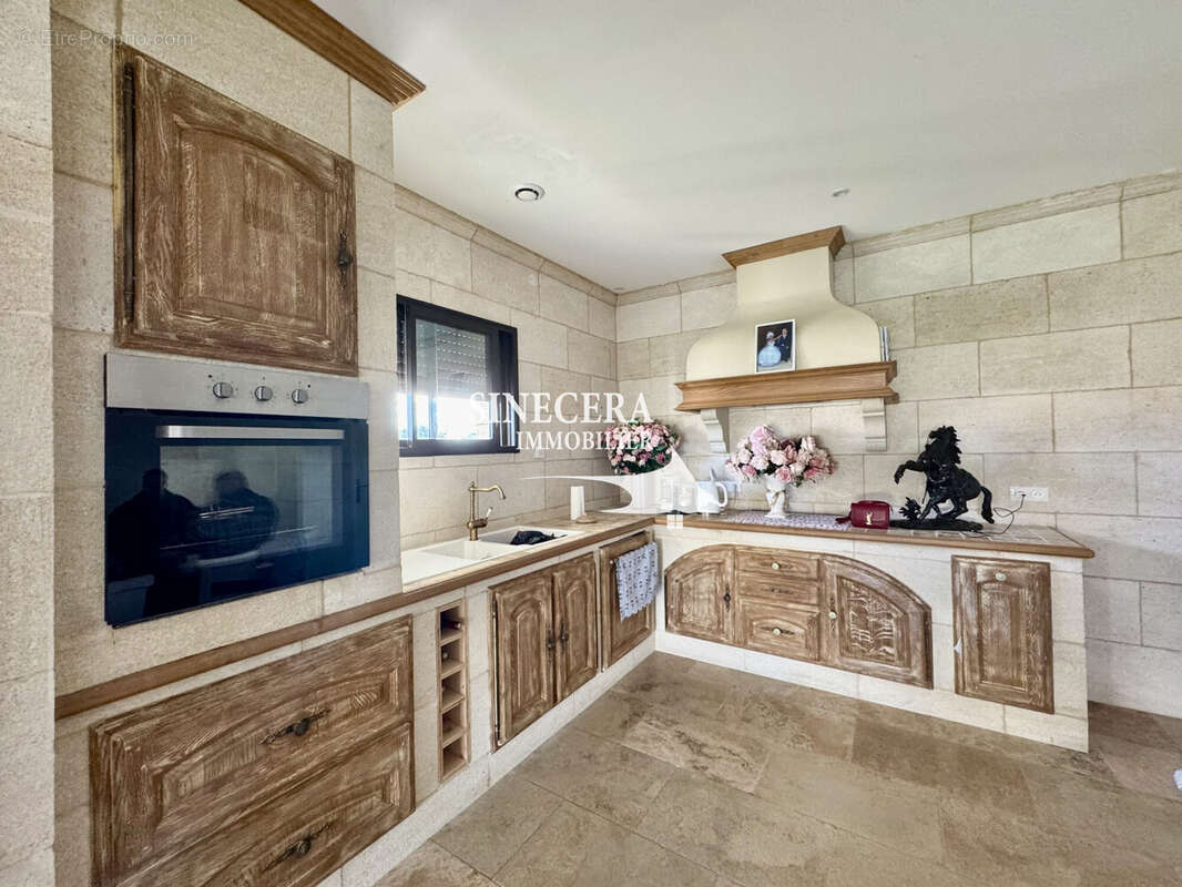 Maison à COURS-DE-PILE