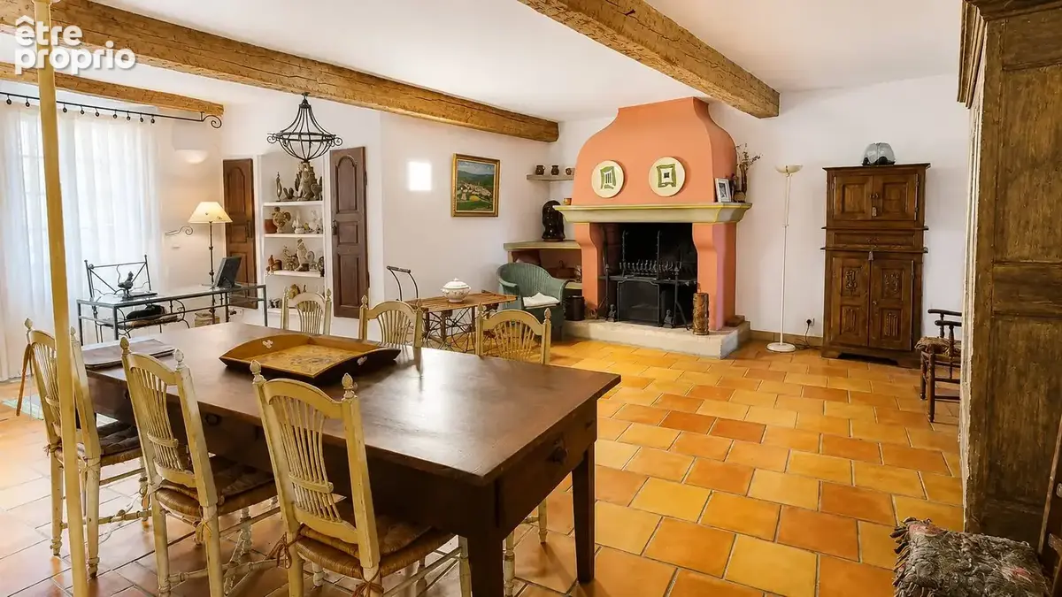 Vente maison de village avec terrasse centre Callas - photo 18