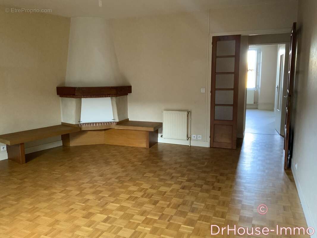 Maison à SAINT-CLAUD