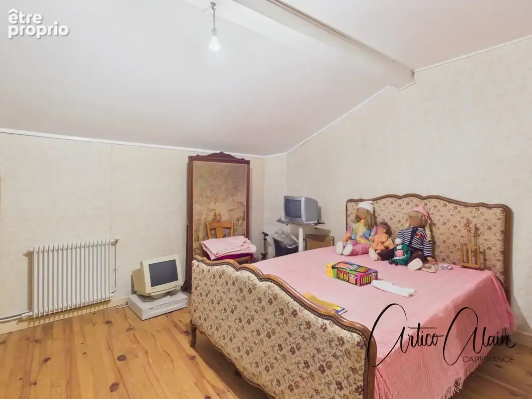 Maison bourgeoise 183 m² – jardin, 2 garages et double accès - photo 13