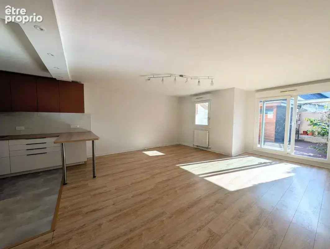 A vendre à rouen - maison de ville 3 chambres avec terrasse - photo 2