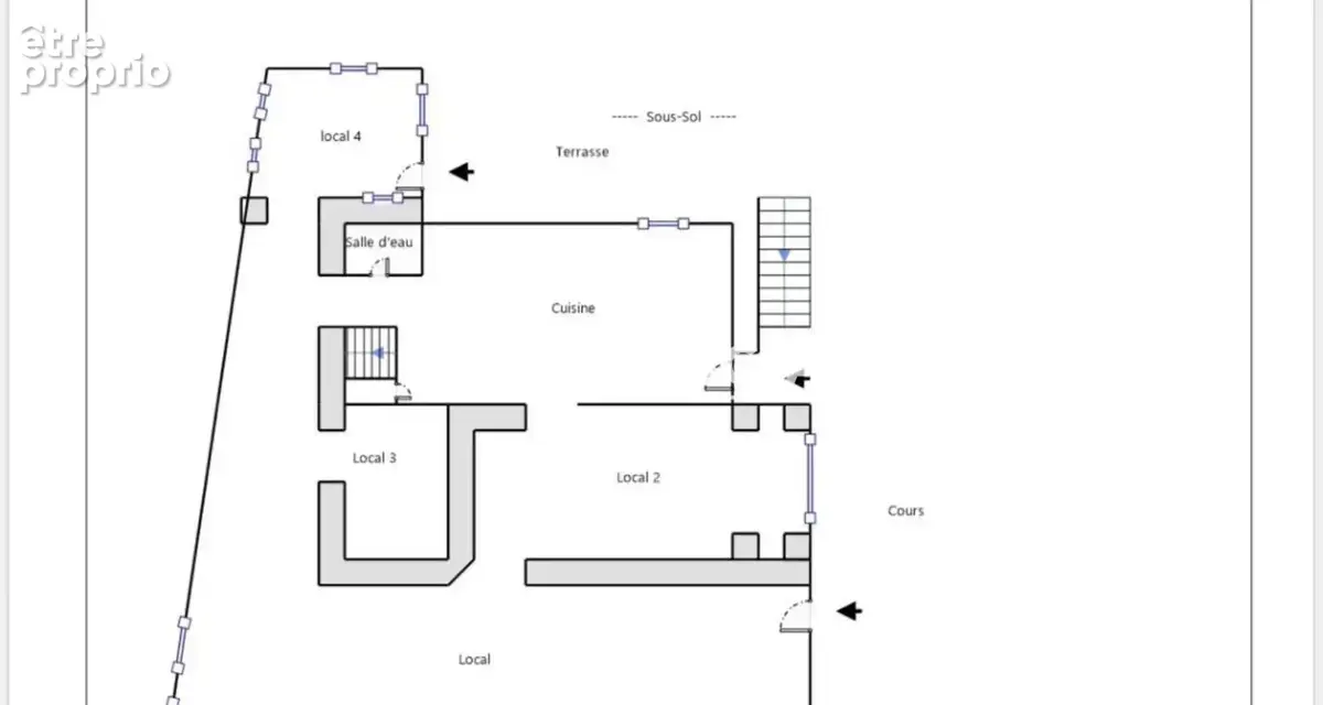 À VENDRE  À MANDELIEU – Grande maison familiale sur 3 niveaux – Environ 300 m² – Jardin  et Parking en centre-ville de Mandelieu - photo 17