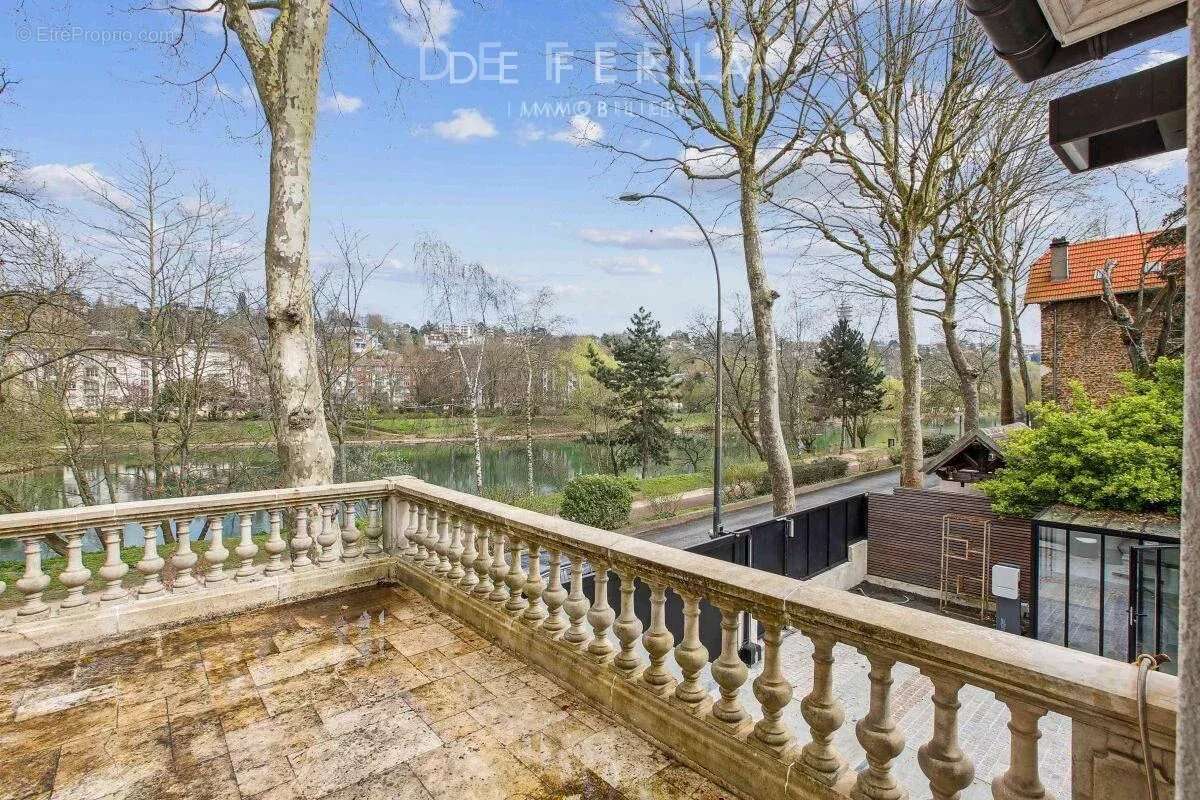 Maison à SAINT-MAUR-DES-FOSSES